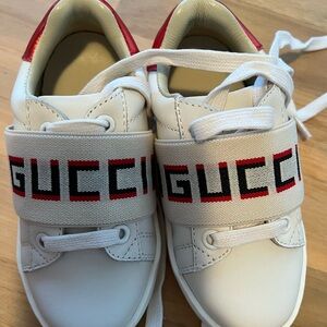 Gucci White & Red Kids Lace-Up Sneakers with Logo Strap